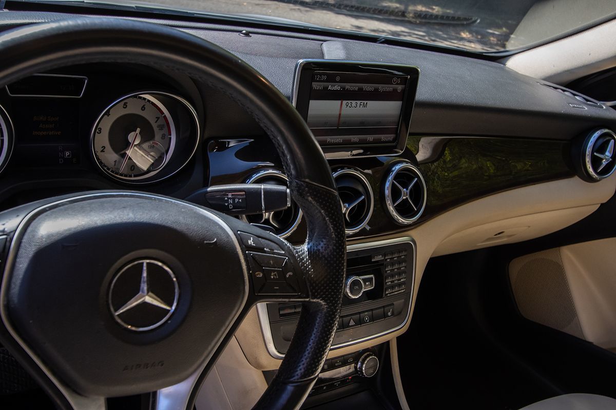 2015 Mercedes Benz GLA 250 photo 13