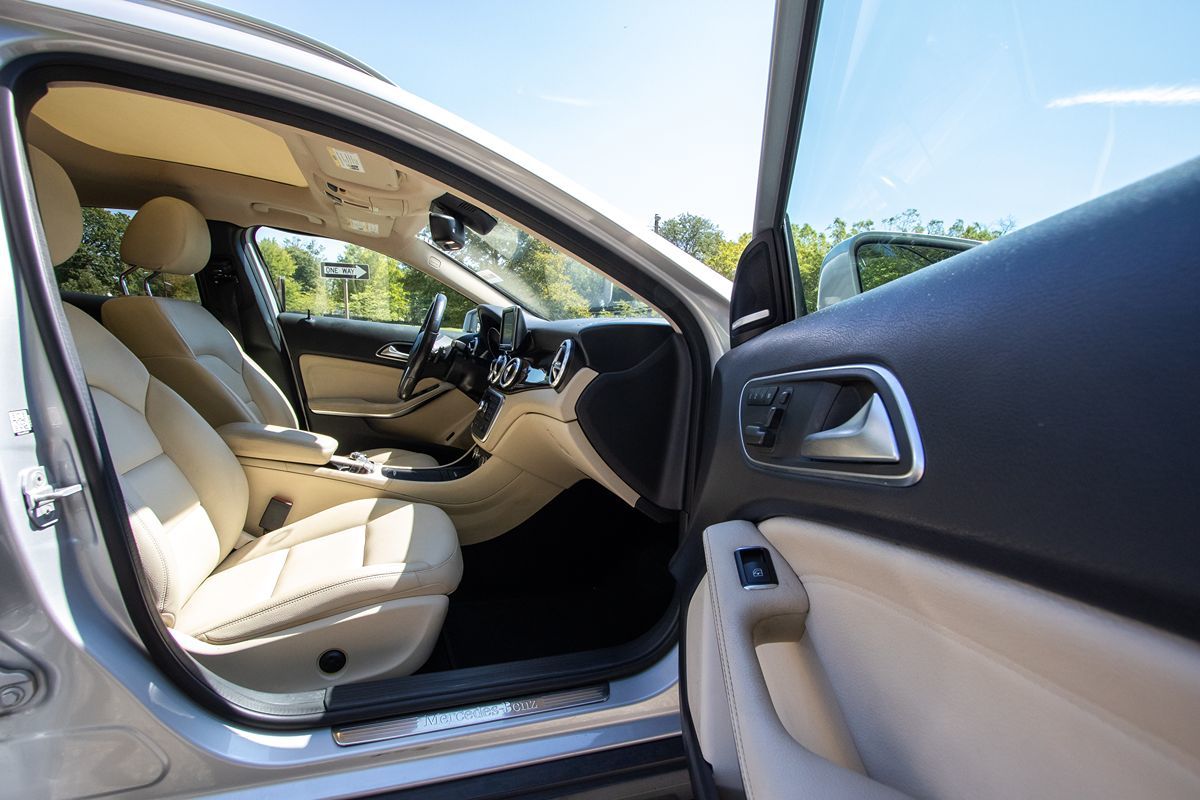 2015 Mercedes Benz GLA 250 photo 17
