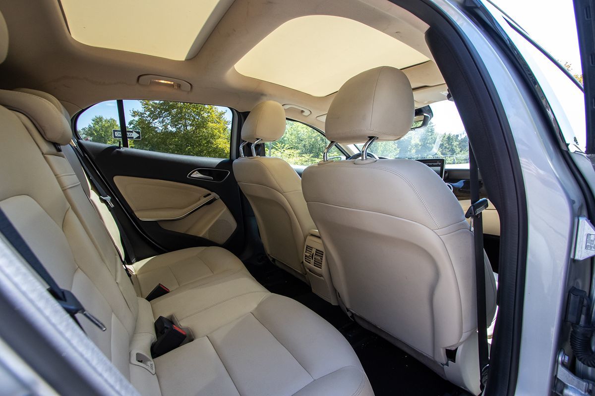 2015 Mercedes Benz GLA 250 photo 23