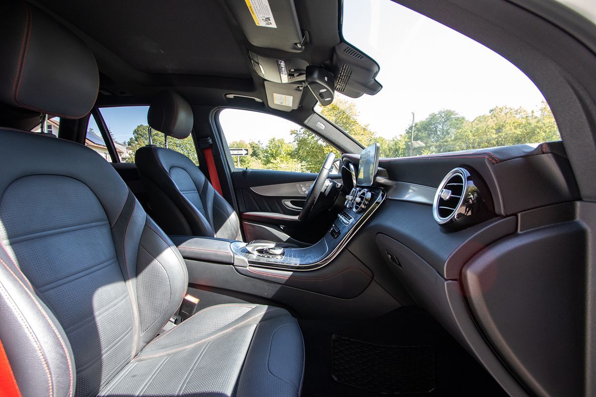 2018 Mercedes Benz GLC AMG 43 4MATIC photo 19