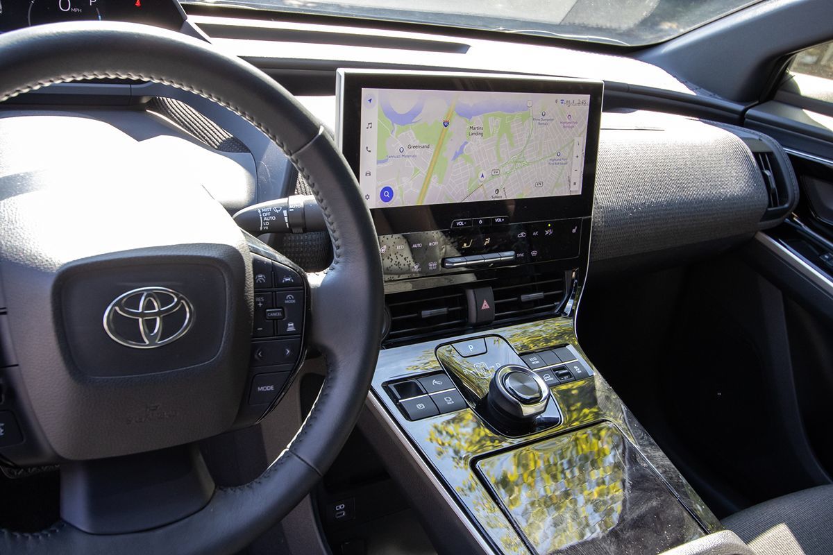 2023 Toyota bZ4X XLE photo 12