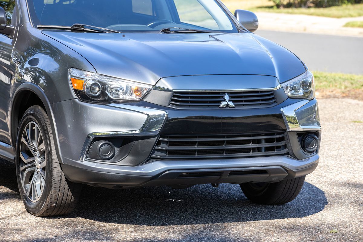 2016 Mitsubishi Outlander Sport ES SE photo 6