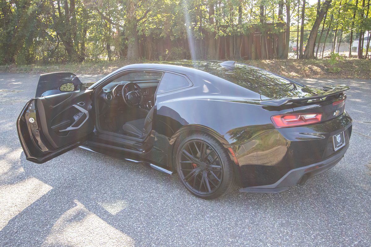 2018 Chevrolet Camaro 1LS 1LT photo 7