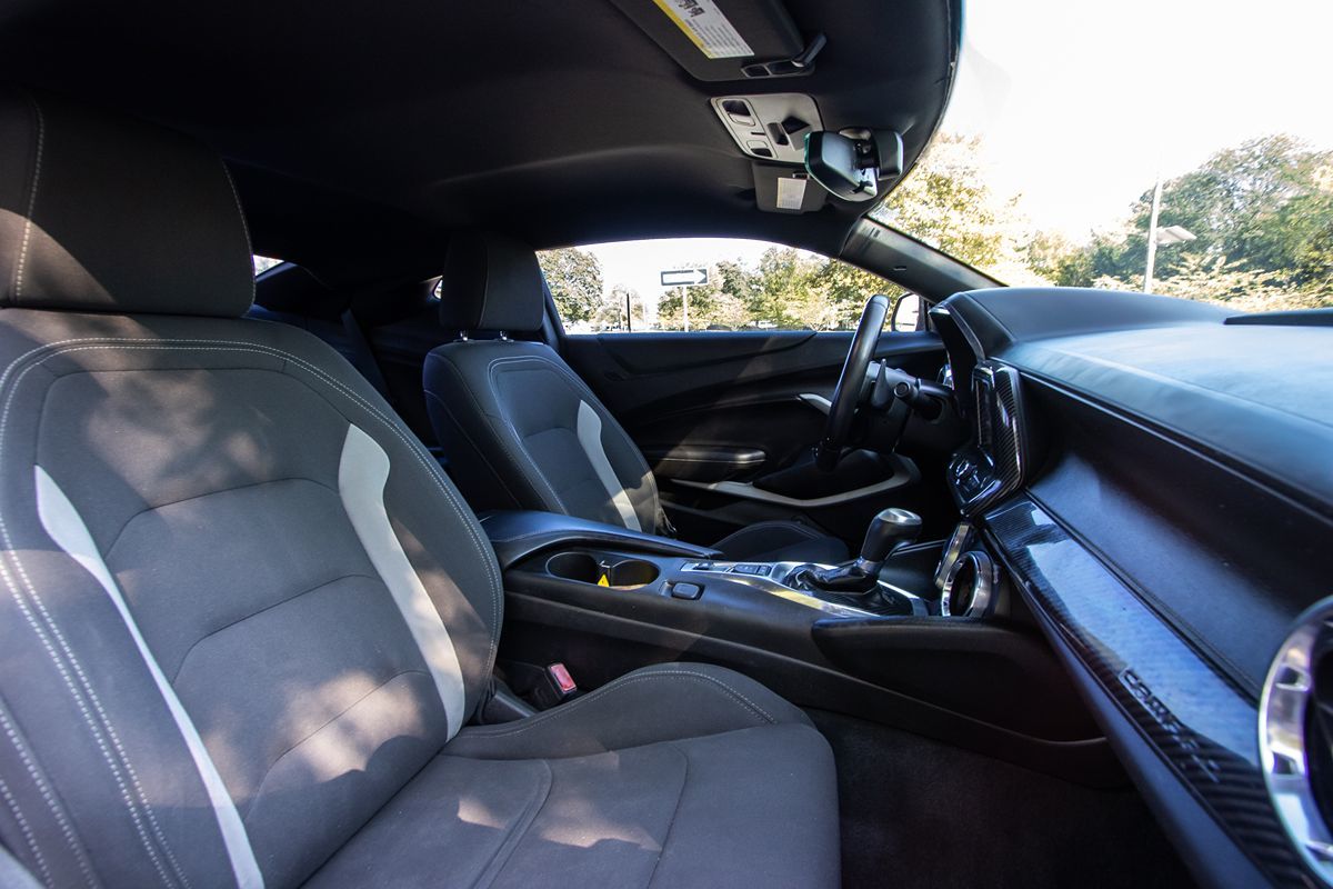 2018 Chevrolet Camaro 1LS 1LT photo 20