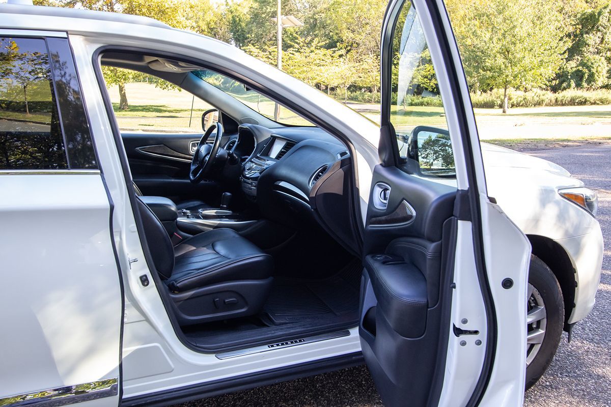 2015 Infiniti QX60 Premium Plus photo 17