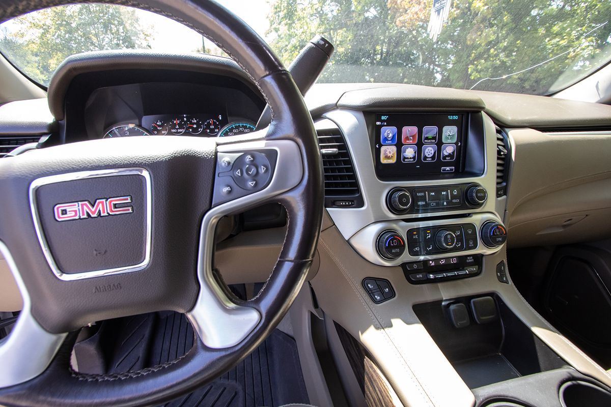 2020 Gmc Yukon XL SLT photo 14