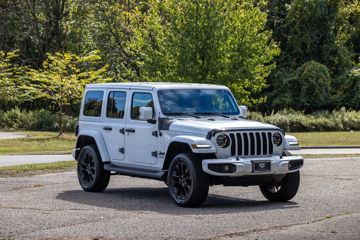 2020 Jeep Wrangler Unlimited Sahara High Altitude photo 2