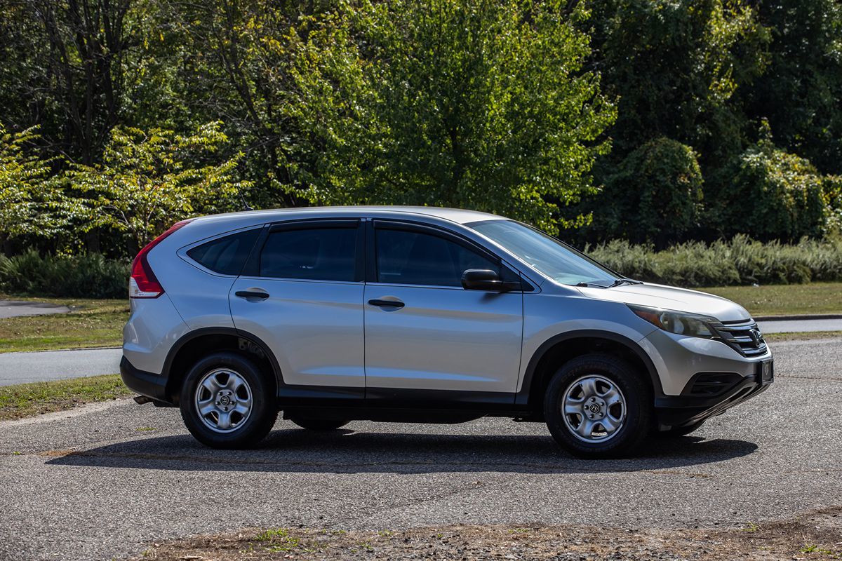 2013 Honda CR-V LX photo 3