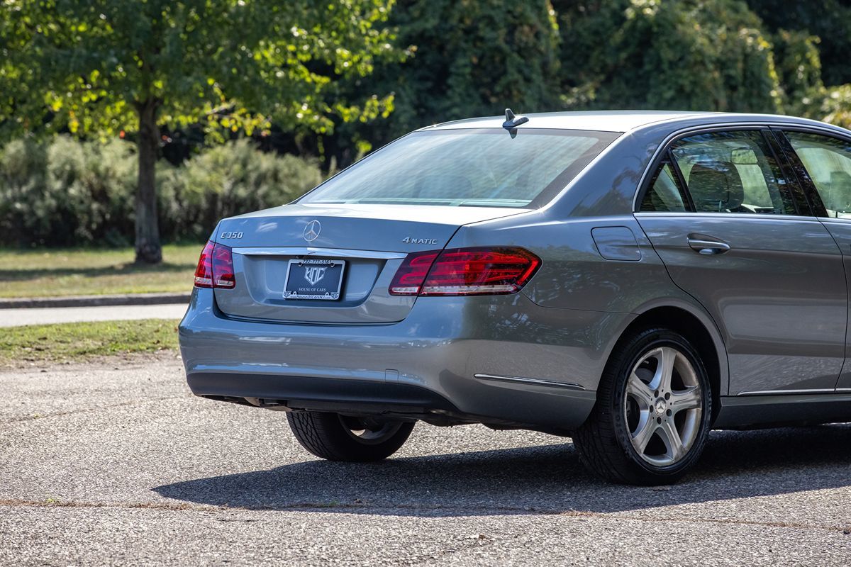 2014 Mercedes Benz E 350 Sedan 4MATIC photo 4