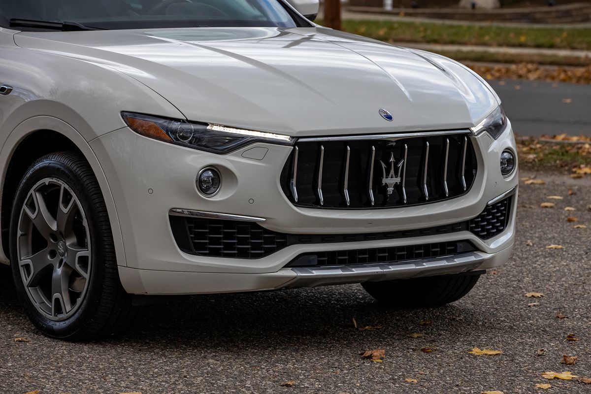 2019 Maserati Levante GranLusso photo 2