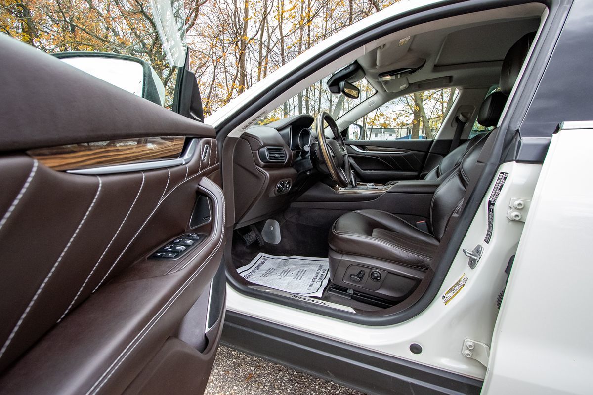 2019 Maserati Levante GranLusso photo 4
