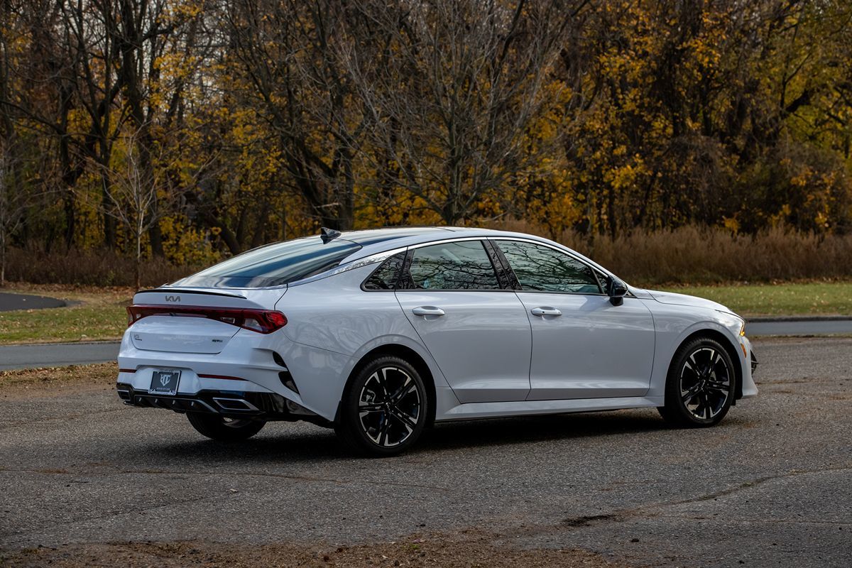 2023 Kia K5 GT-Line photo 3