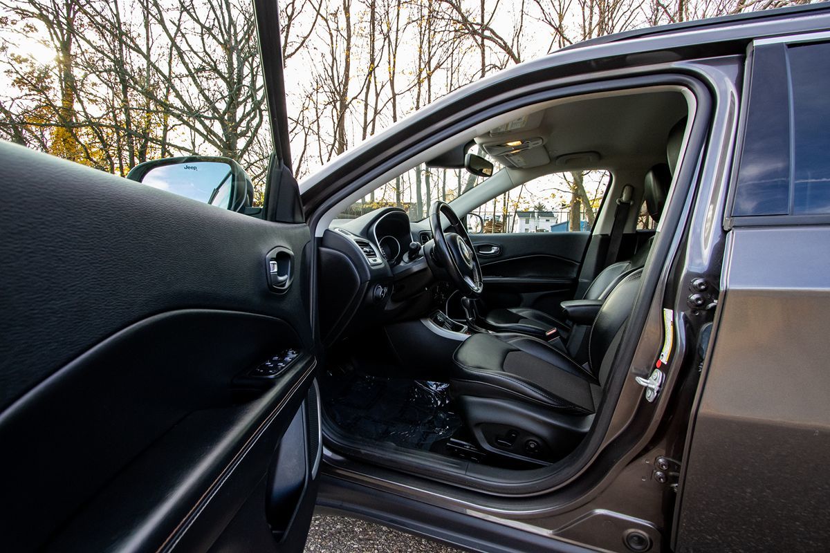 2019 Jeep Compass Latitude photo 4