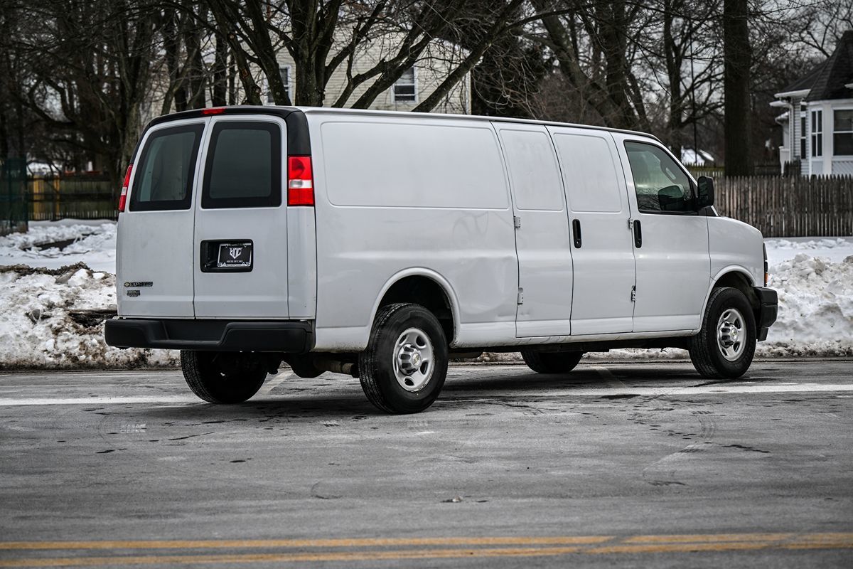 2021 Chevrolet Express Cargo Work Van - Photo 3