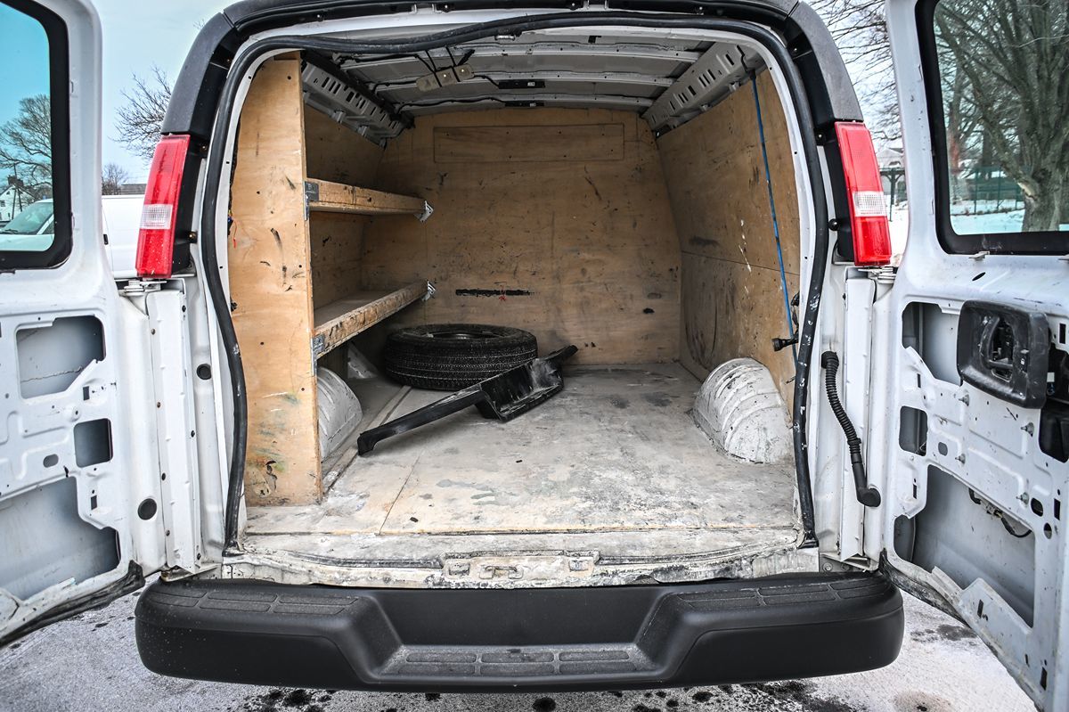 2021 Chevrolet Express Cargo Work Van - Photo 14