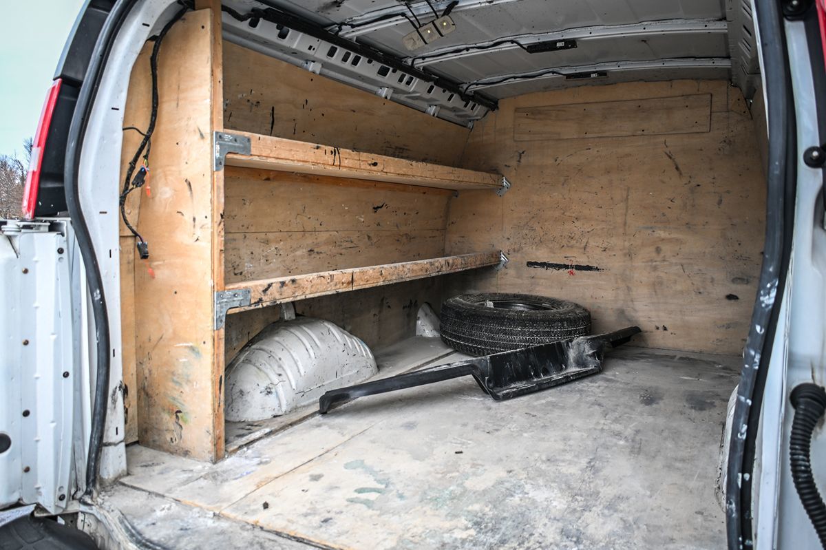 2021 Chevrolet Express Cargo Work Van - Photo 15