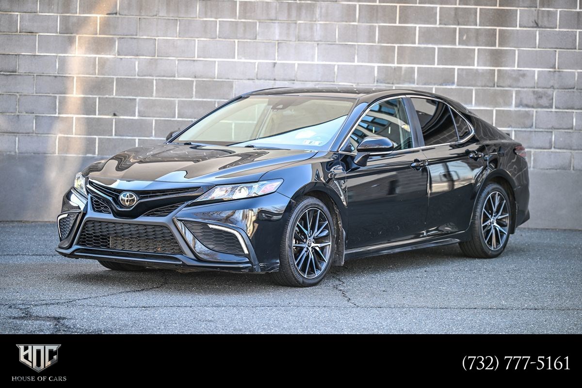 2023 Toyota Camry SE AWD