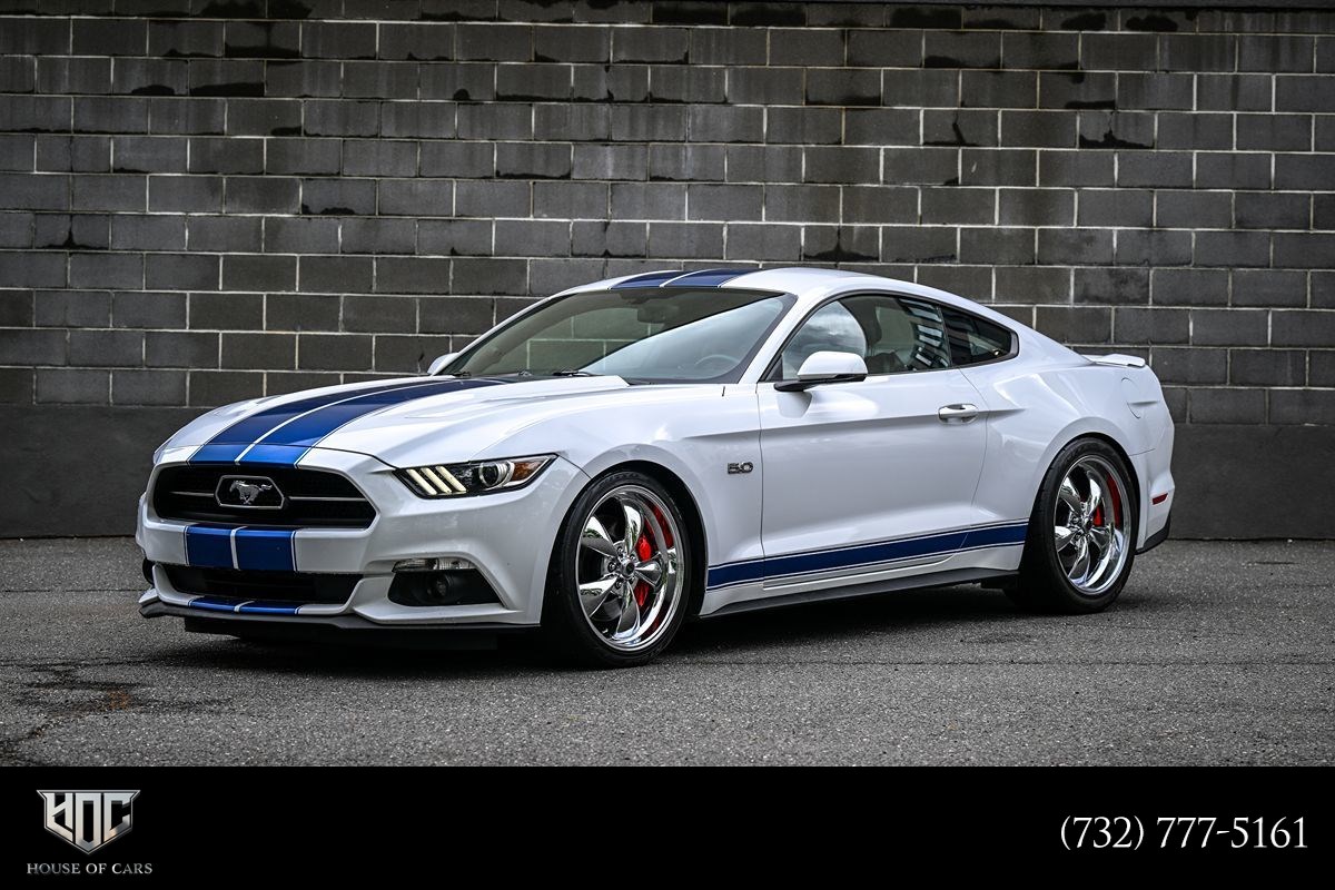 2015 Ford Mustang GT Coupe Premium's photo