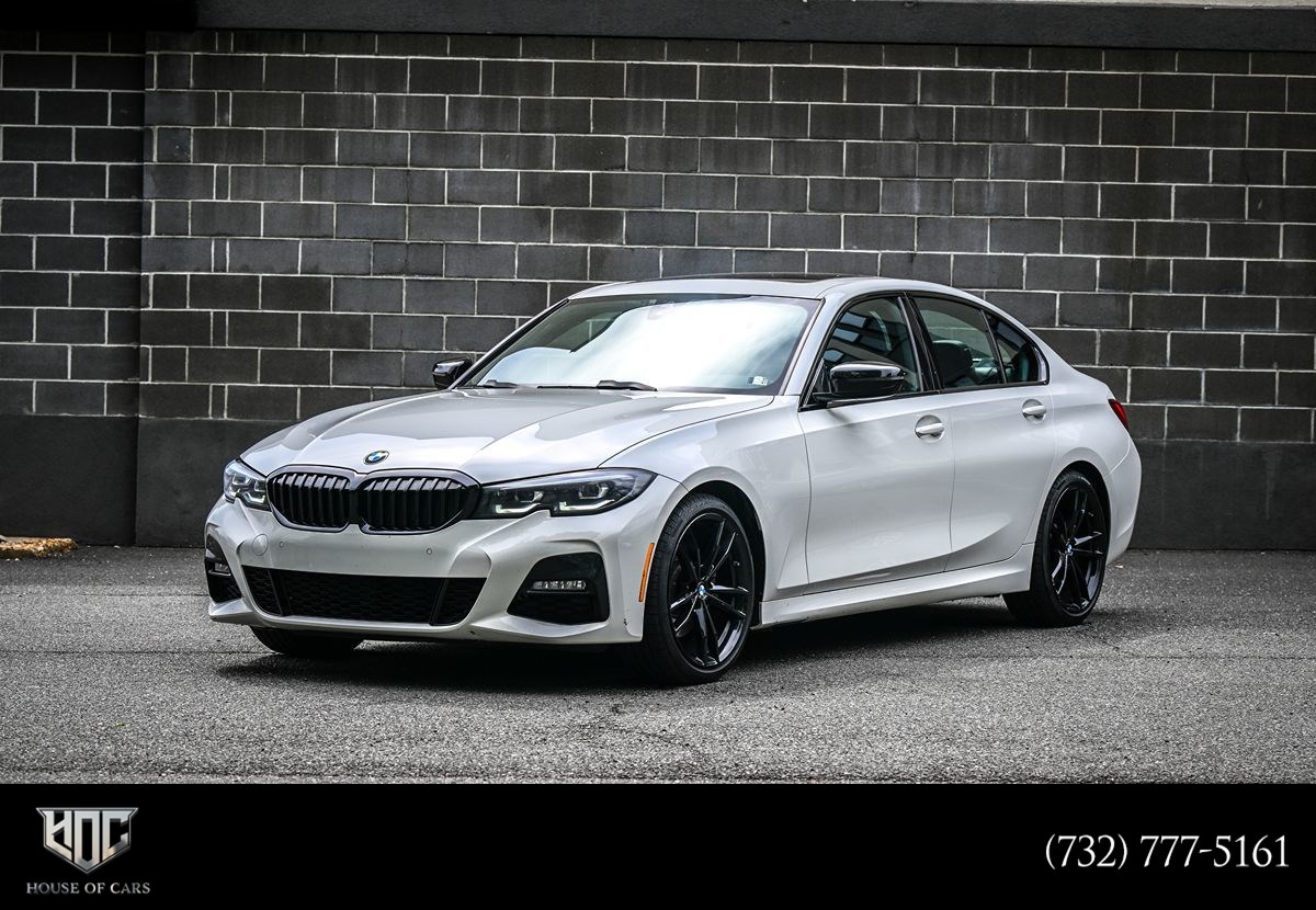 2022 BMW 3 Series 330i xDrive Sedan's photo