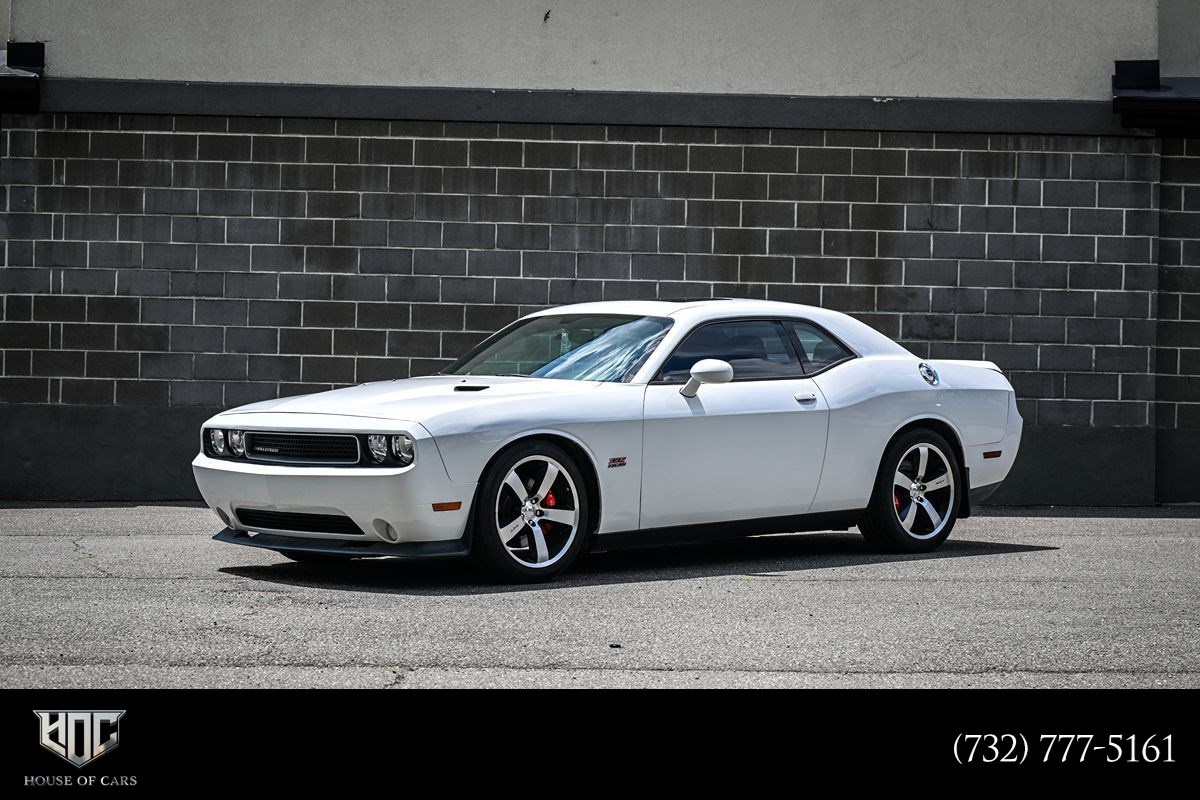 2012 Dodge Challenger SRT8 392's photo