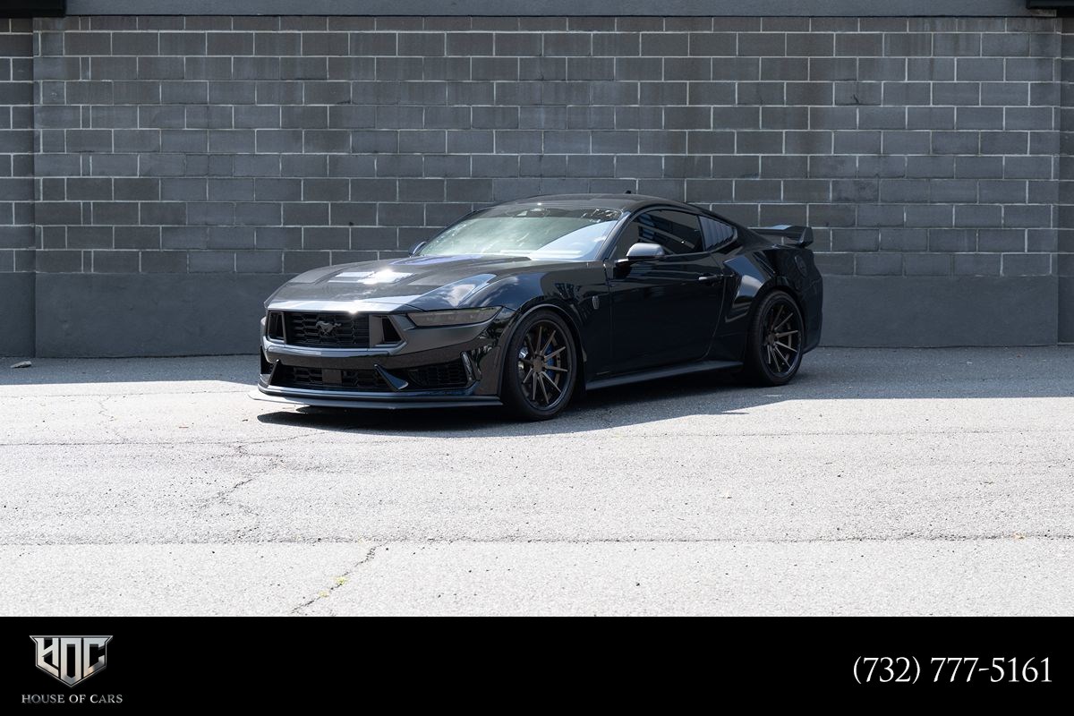 2025 Ford Mustang Dark Horse