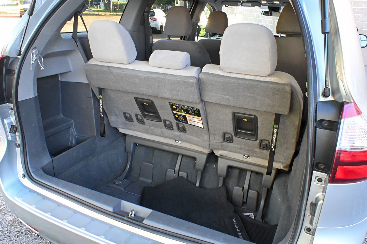 Photo 10 of this Toyota Sienna