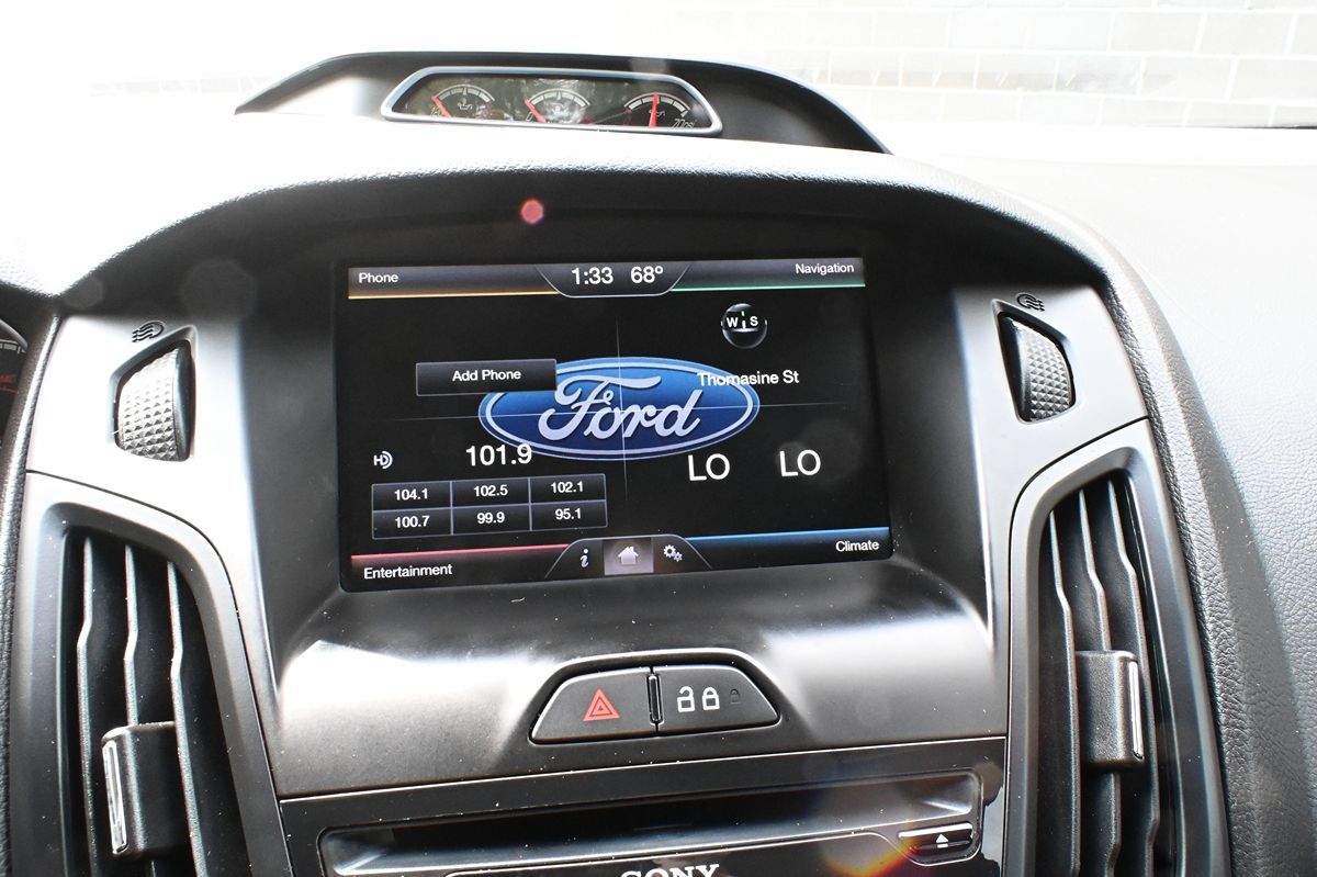 Photo 14 of this Ford Focus