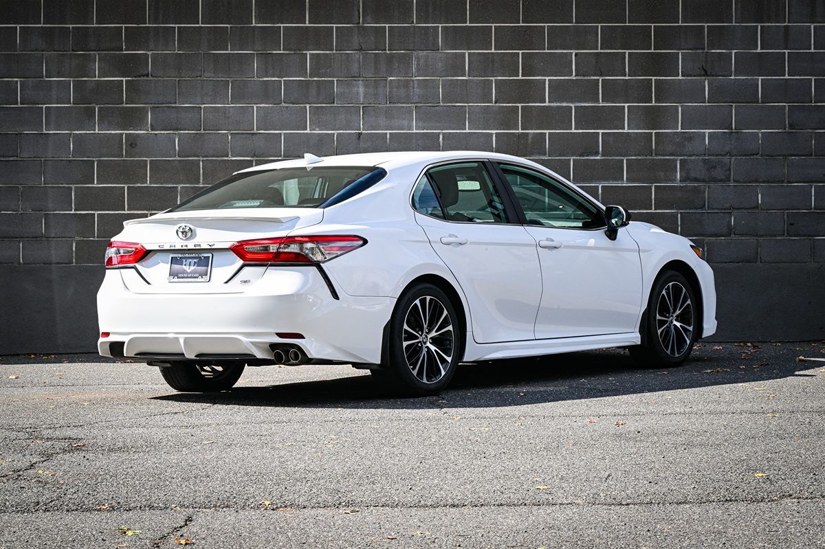 Photo 3 of this Toyota Camry