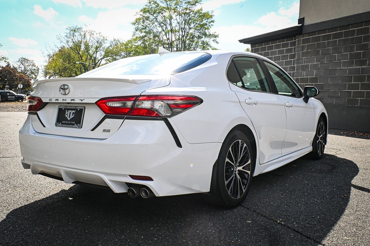Photo 6 of this Toyota Camry