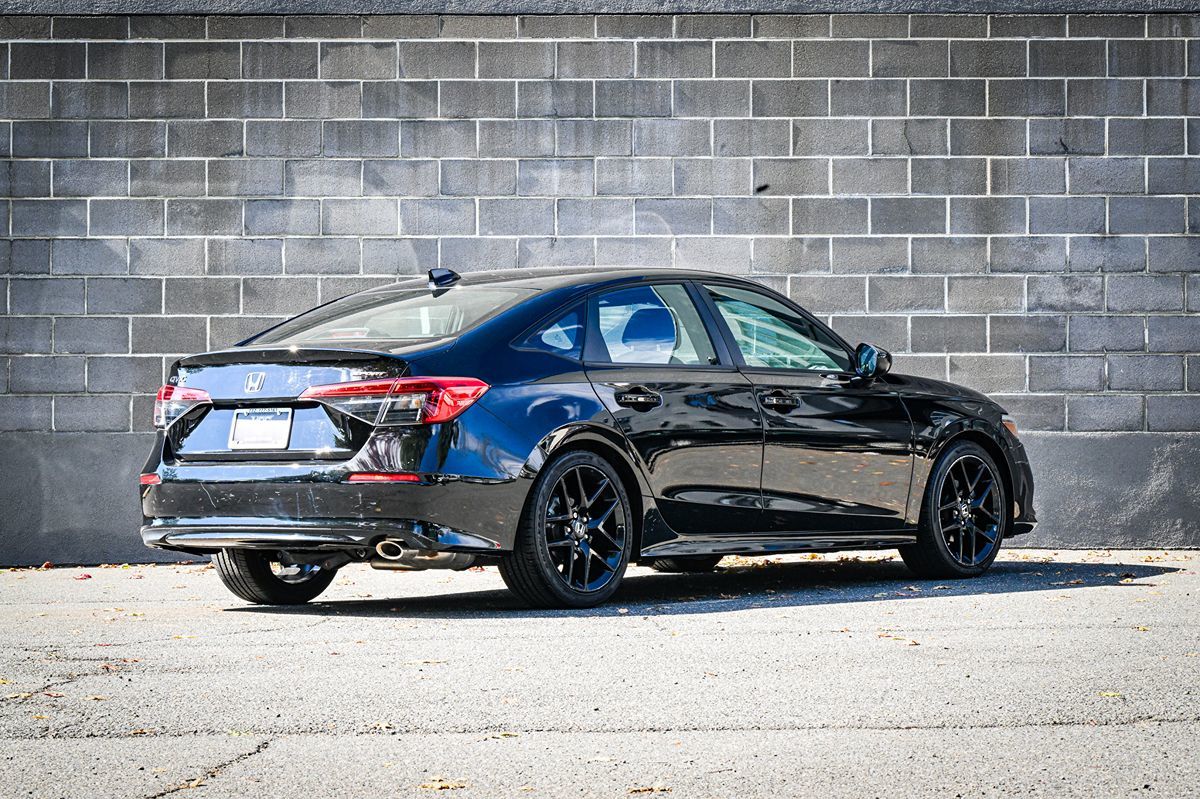 Photo 3 of this Honda Civic Sedan