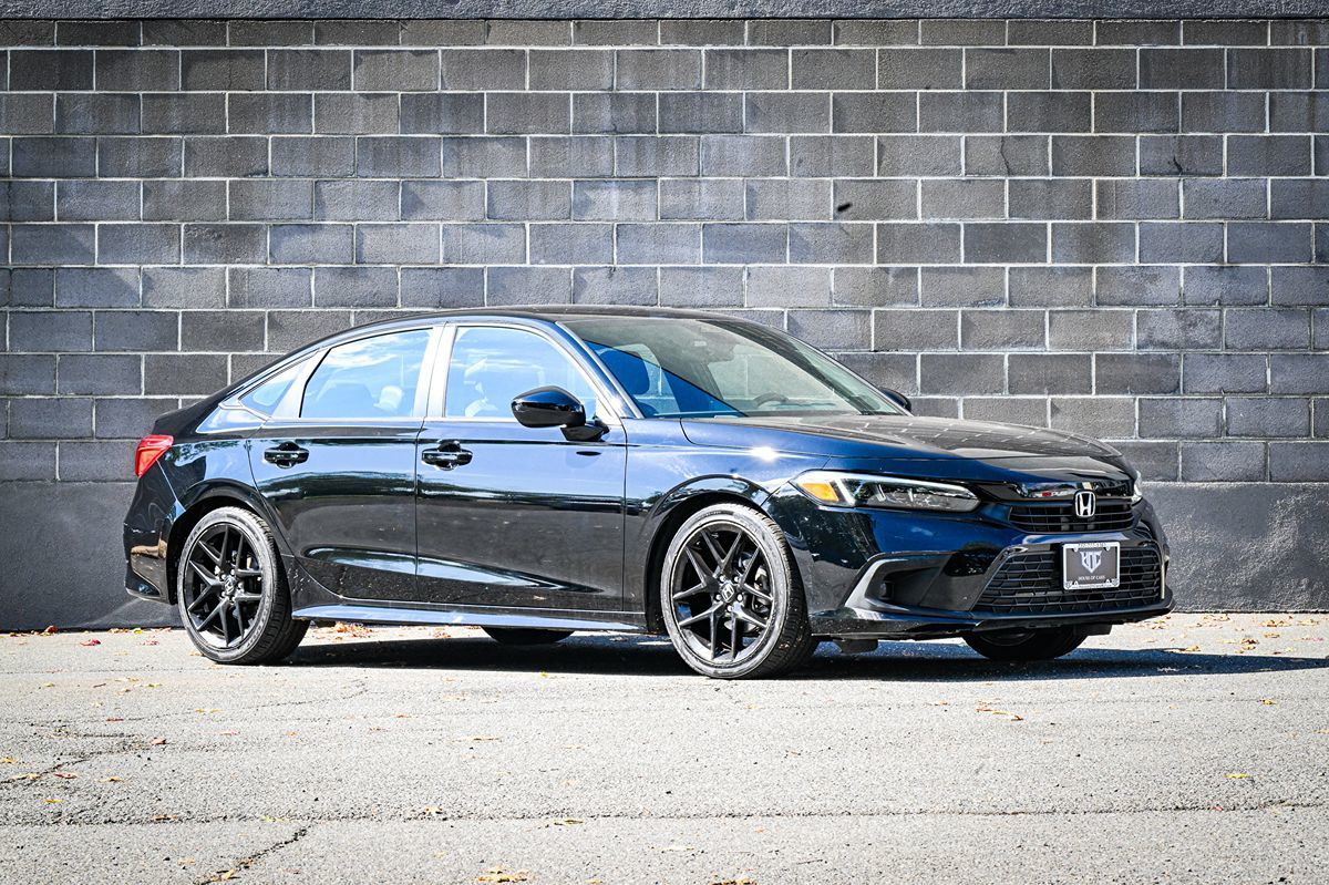 Photo 2 of this Honda Civic Sedan