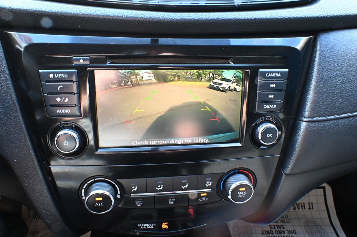 Photo 12 of this Toyota Camry