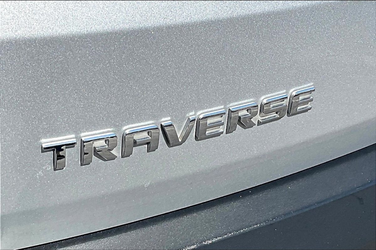 2018 Chevrolet Traverse LS photo 22