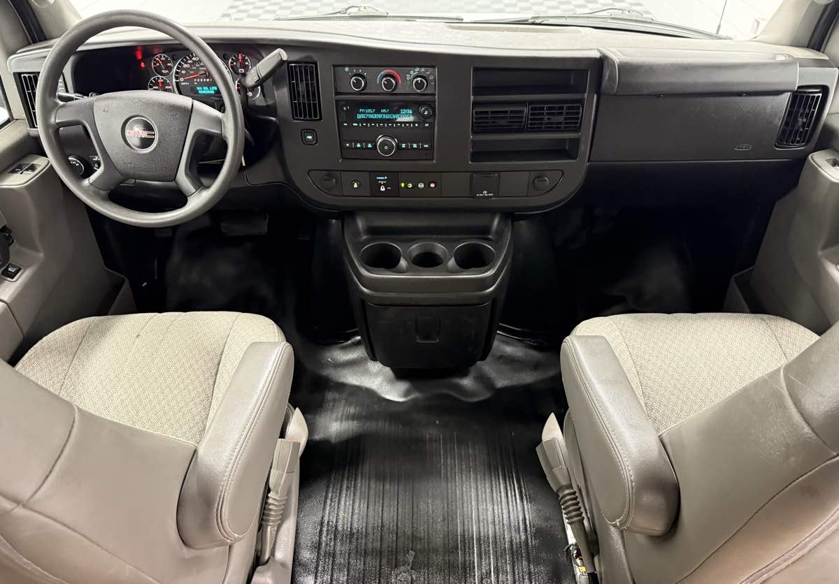 2019 Gmc Savana Cargo 3500 photo 4