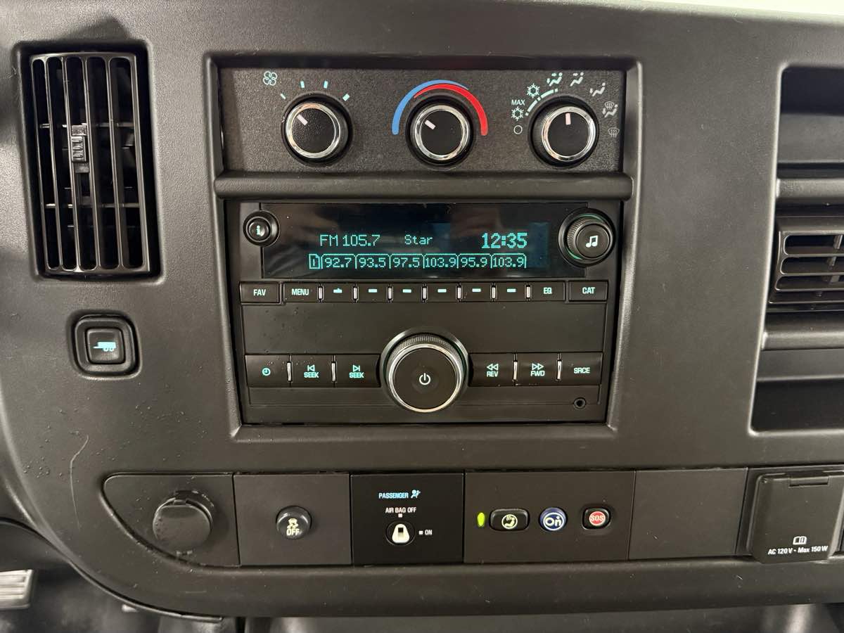 2019 Gmc Savana Cargo 3500 photo 8