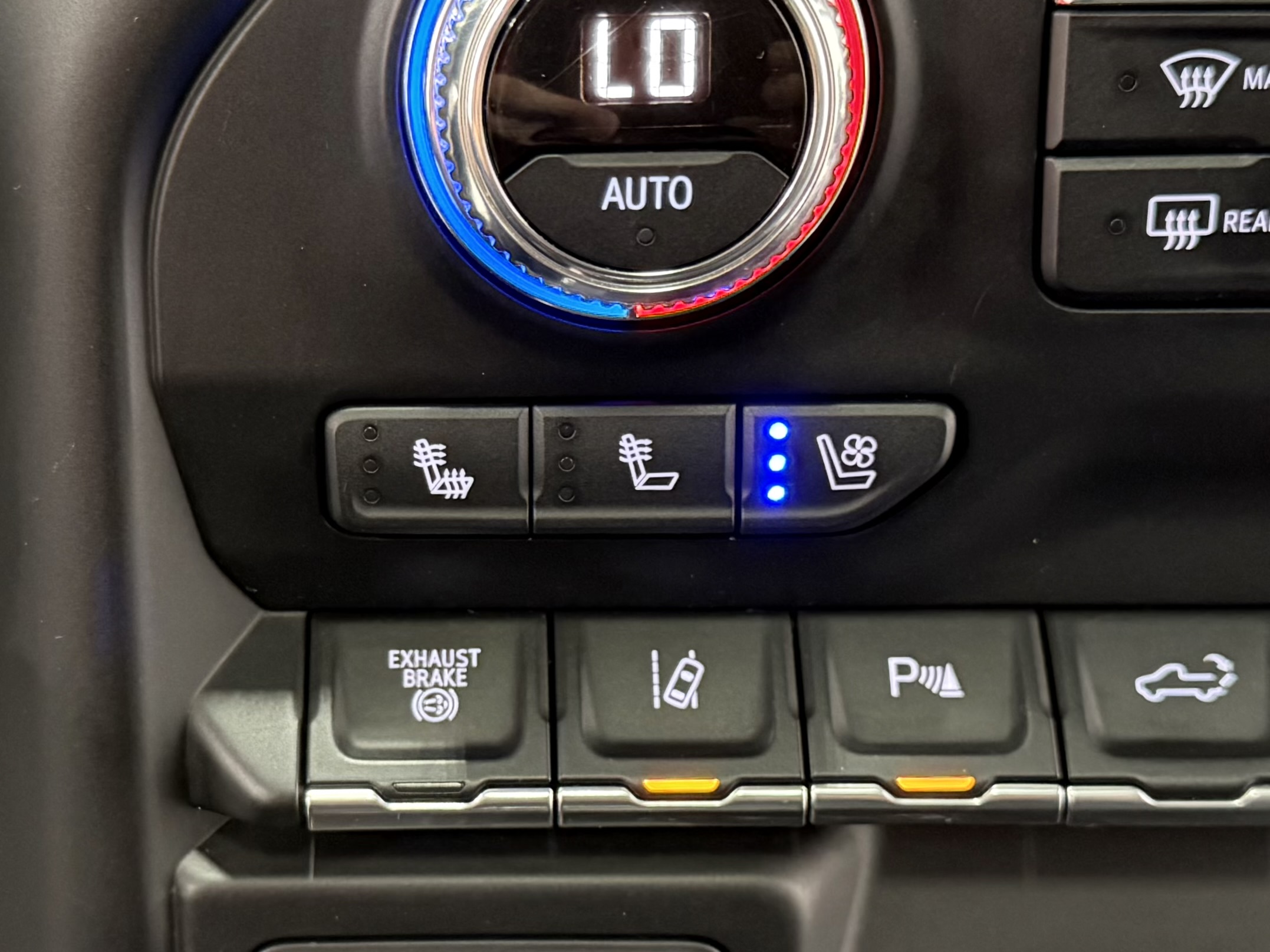 2020 Gmc Sierra 2500 Denali photo 25