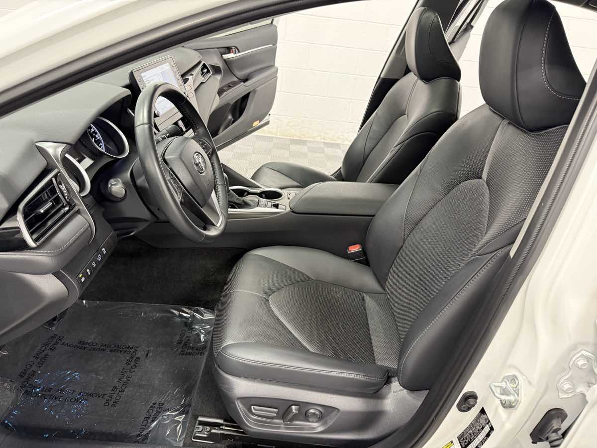 2023 Toyota Camry XLE photo 10