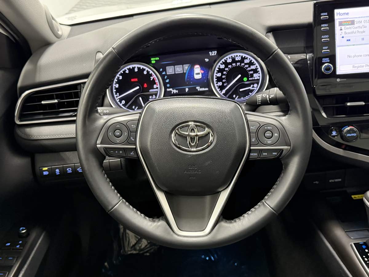 2023 Toyota Camry XLE photo 15