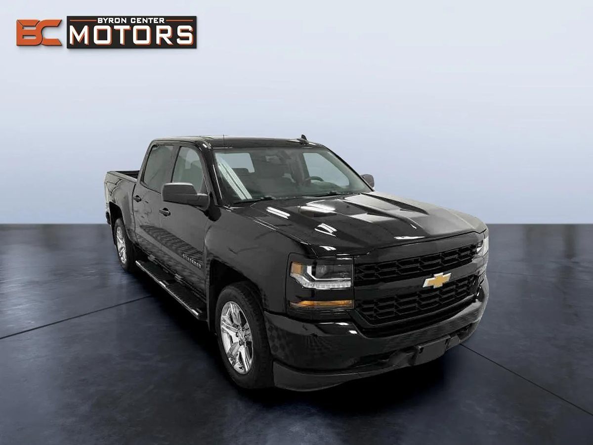 2018 Chevrolet Silverado 1500 Custom photo 7