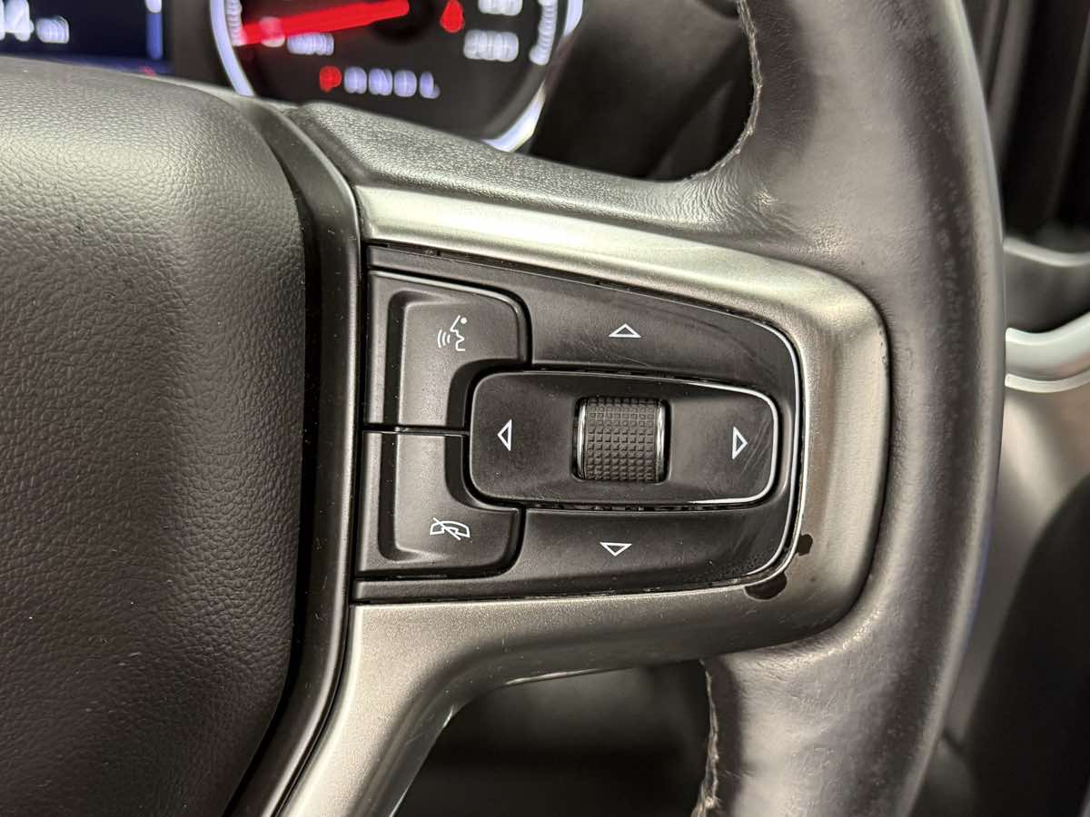 2019 Chevrolet Silverado 1500 RST photo 19