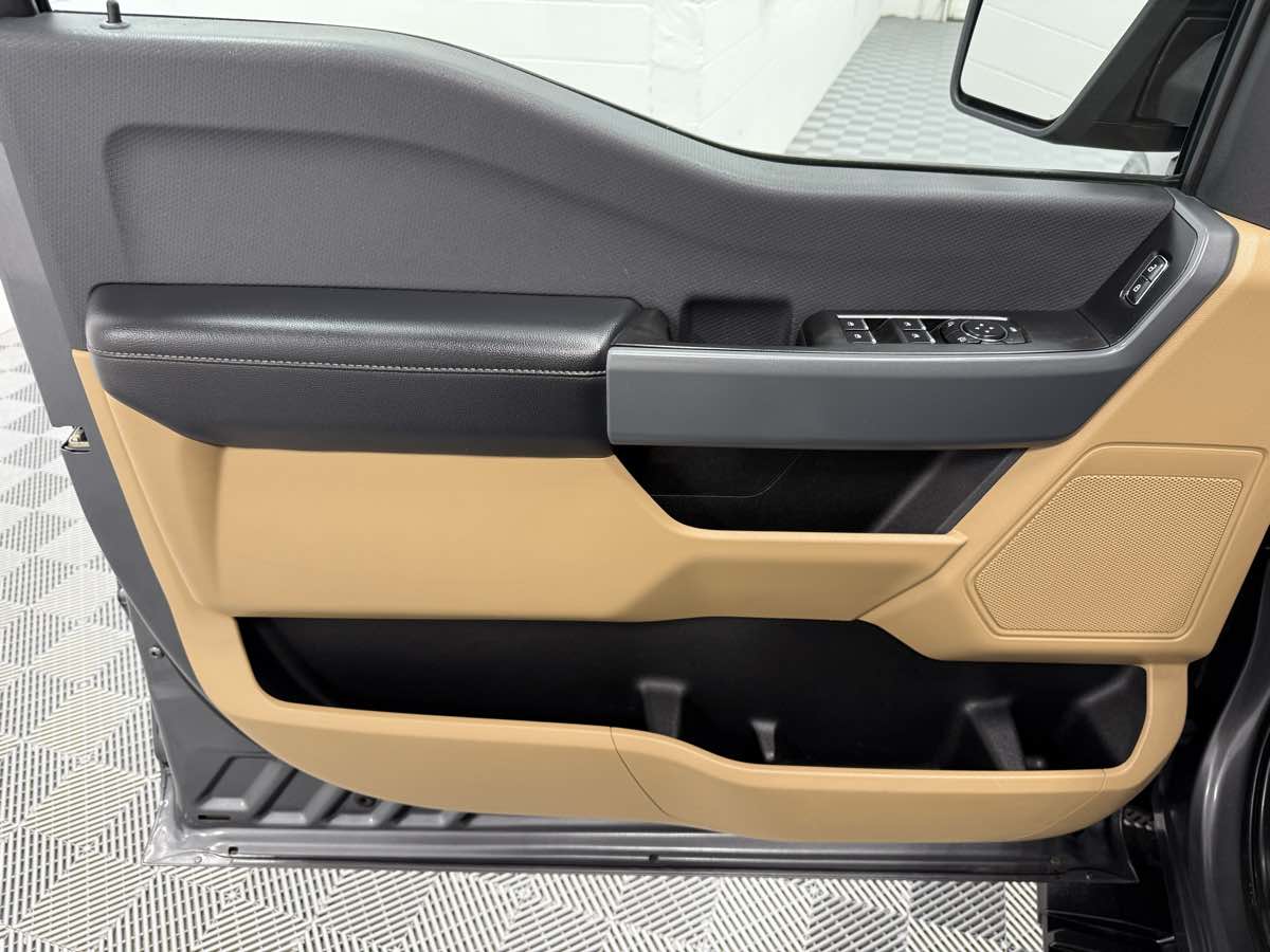 2022 Ford F-150 XLT photo 10