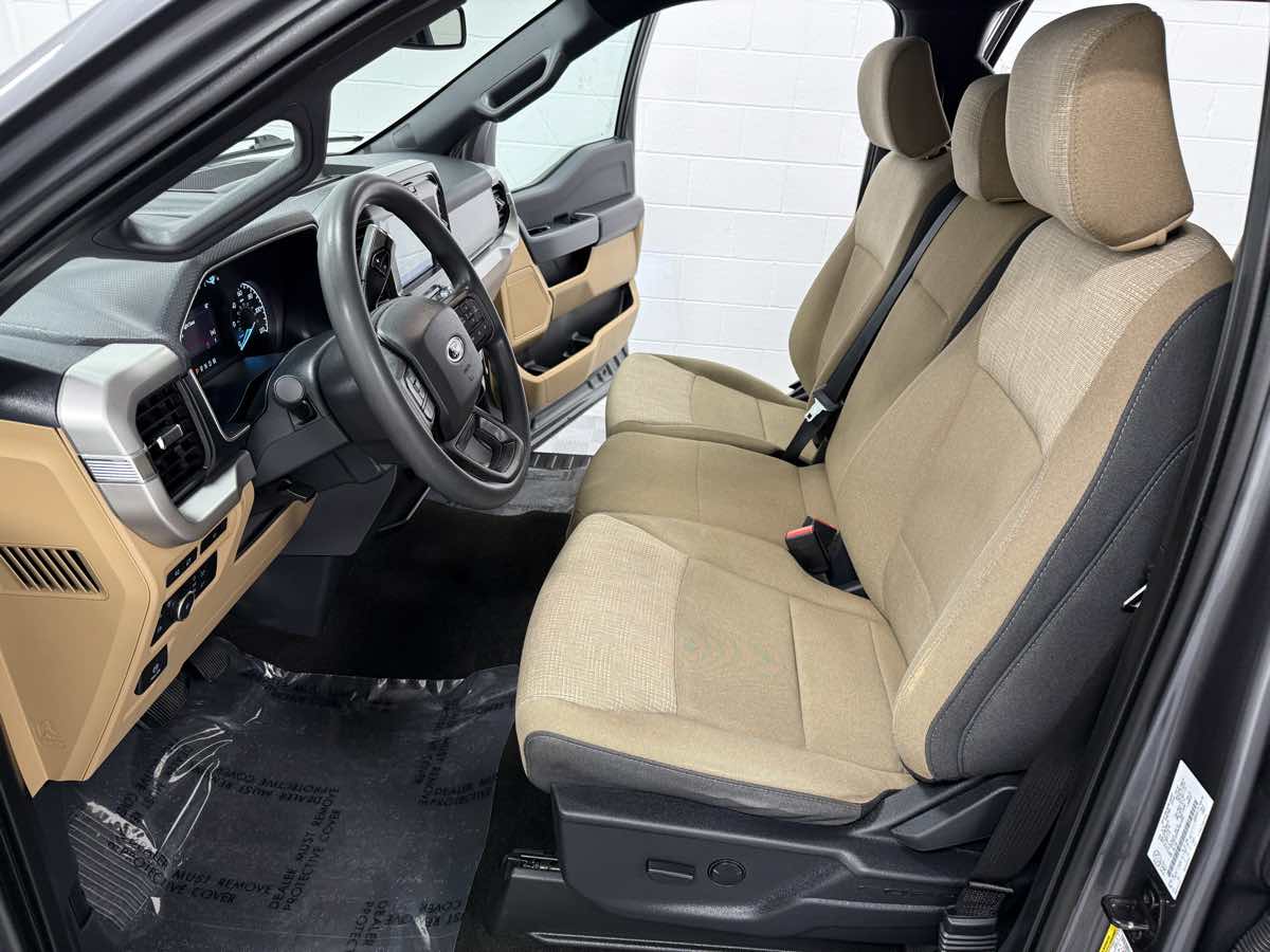 2022 Ford F-150 XLT photo 11