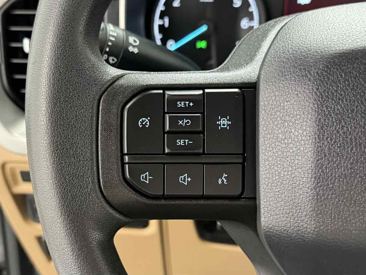 2022 Ford F-150 XLT photo 16