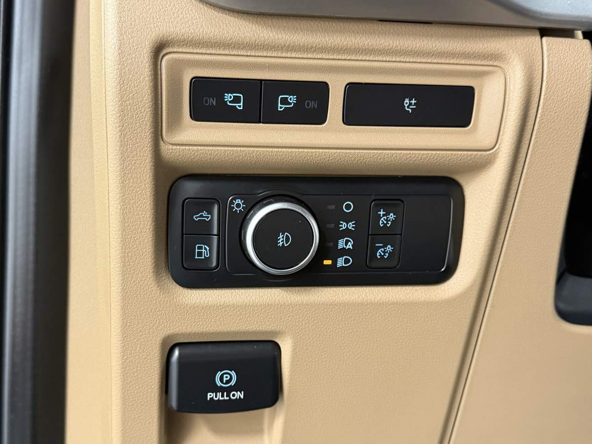 2022 Ford F-150 XLT photo 18