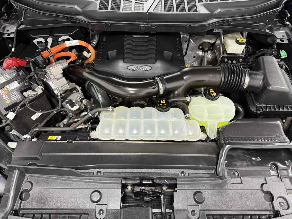 2022 Ford F-150 XLT photo 28