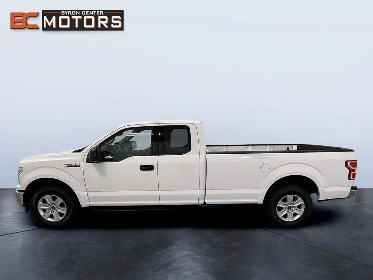 2020 Ford F-150 XLT photo 3