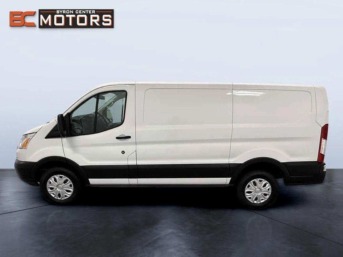 2019 Ford Transit Cargo Van photo 3