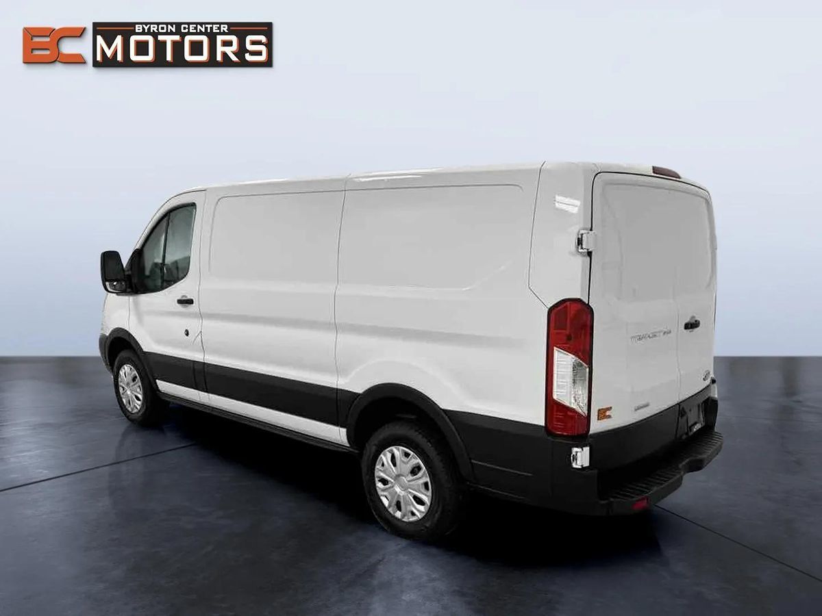 2019 Ford Transit Cargo Van photo 4