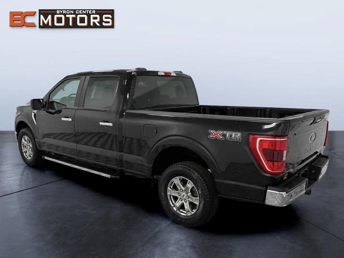2021 Ford F-150 XLT photo 4