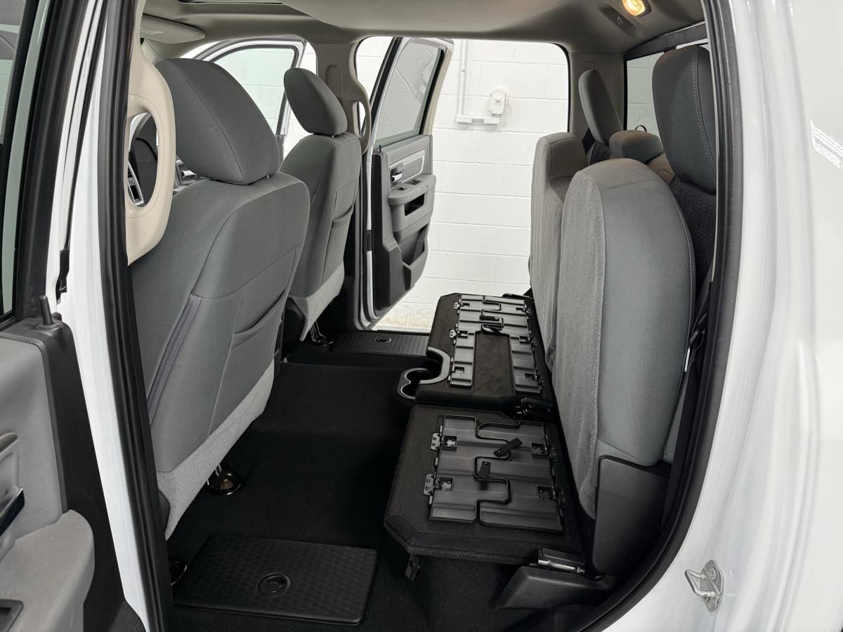 2020 Ram 1500 Classic Warlock photo 12